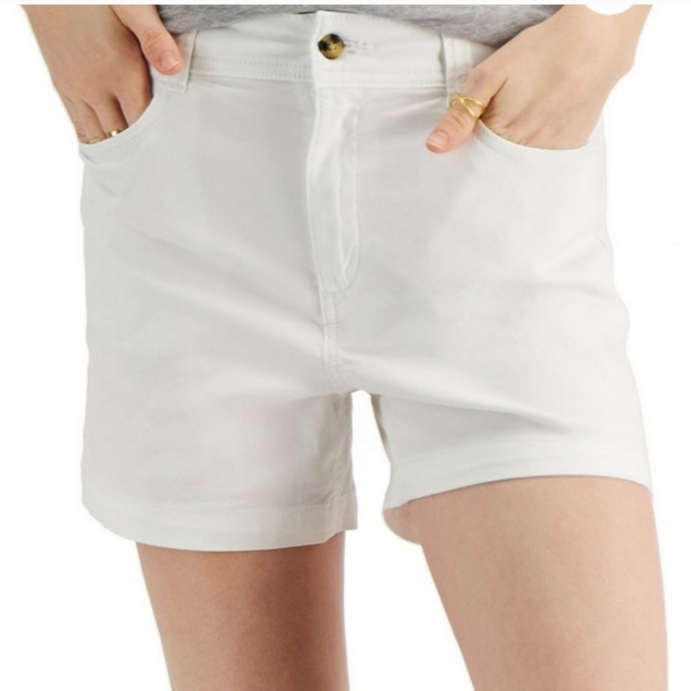 STYLE & CO * WOMEN'S HIGH WAIST WHITE SHORTS NWT SIZE 18